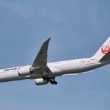 Japan-Airlines-Boeing-787-9-Dreamliner-JA863J